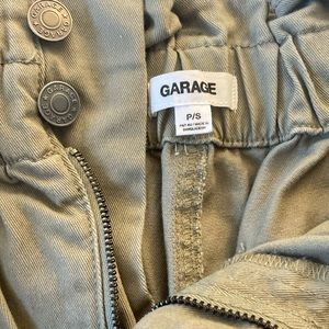 Garage paper bag pants in olive army green